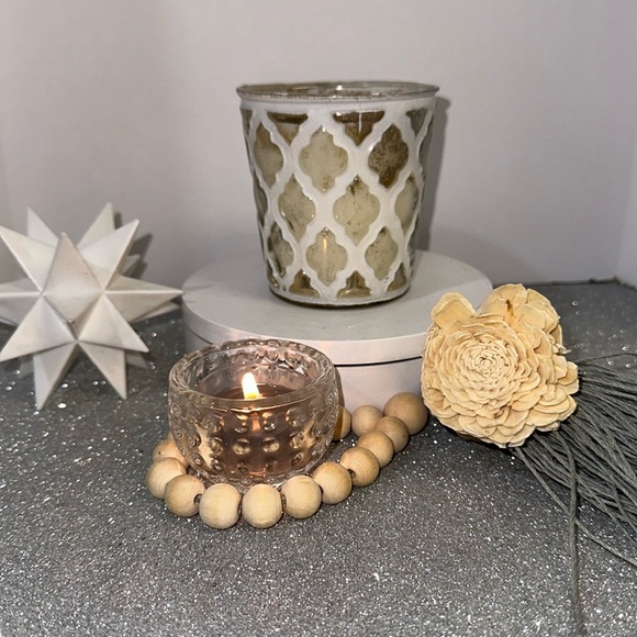 BEAUTY, SCENT UNLEASHED LLC LUXURY HAND POURED SCENTED CANDLES - Picture 3 of 4